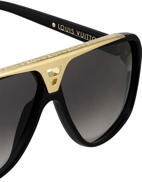 diamond glass louis vuitton|louis vuitton evidence sunglasses.